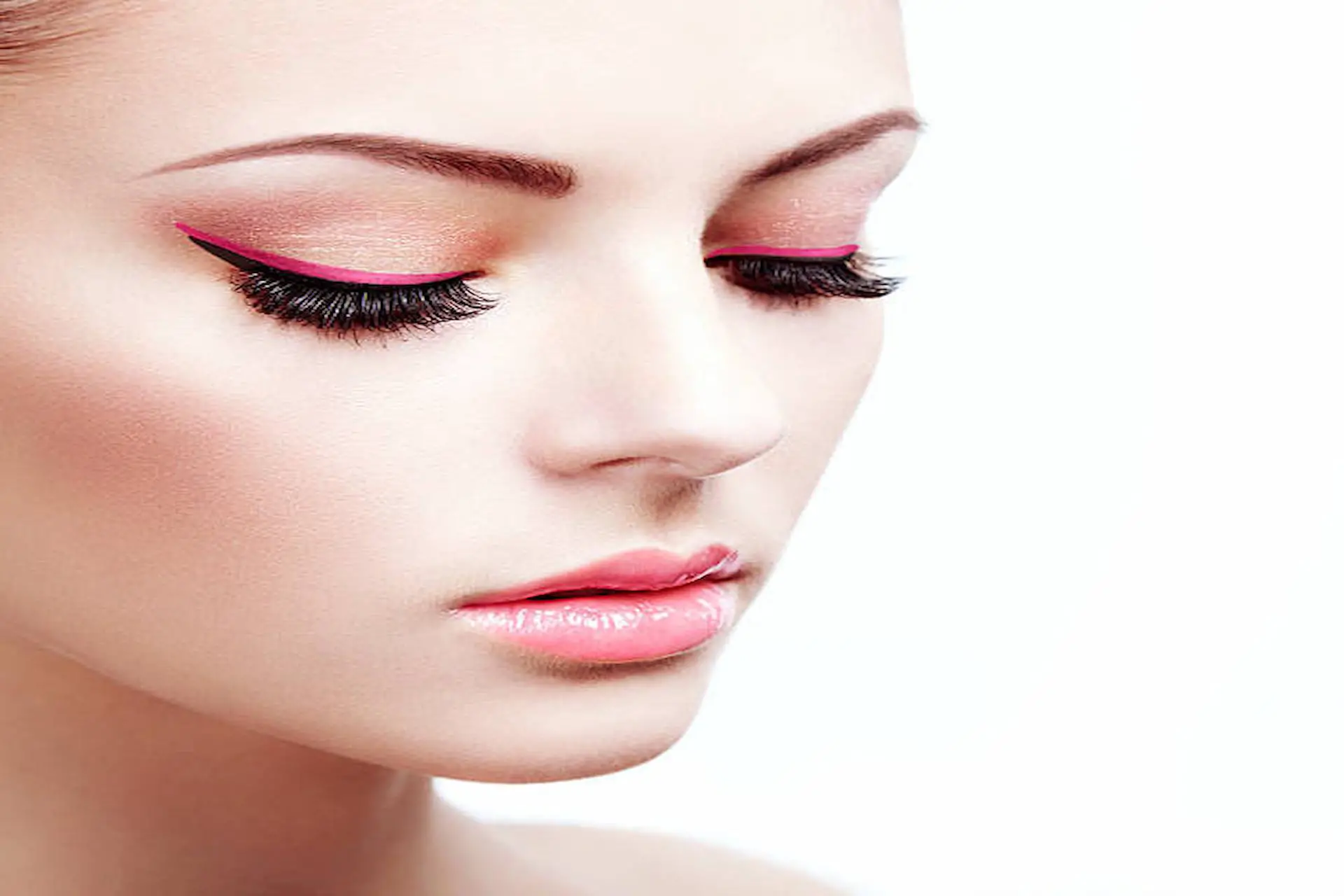 What Is The Difference Between Individual Lashes And Lash Extensions?